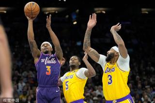 是它们背后 是它们背后